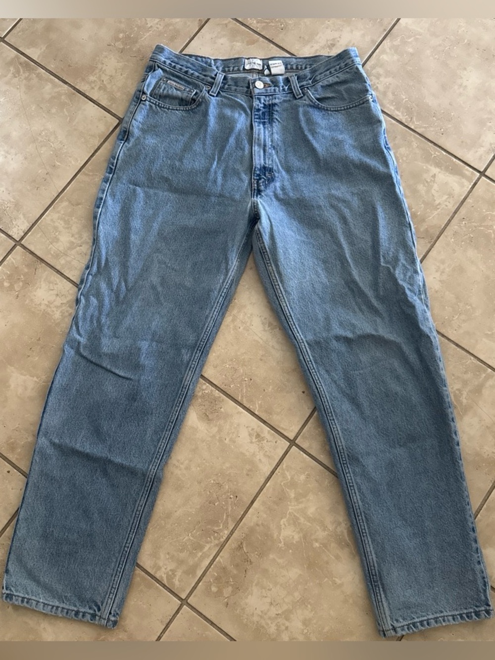 Vintage 90s Calvin Klein Easy Fit Light Wash Denim Jeans Size 33 Straight Leg